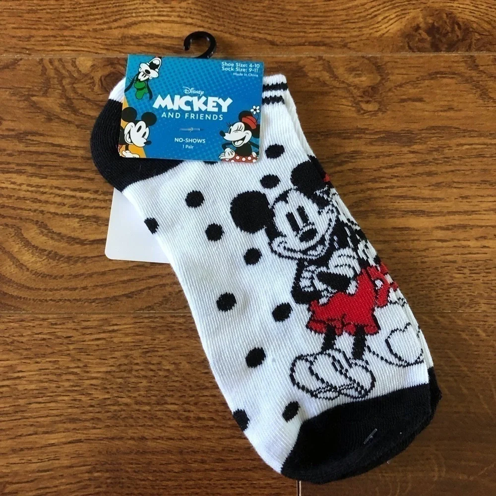 Disney Mickey and Friends: Mickey and Minnie Mouse No-shows socks